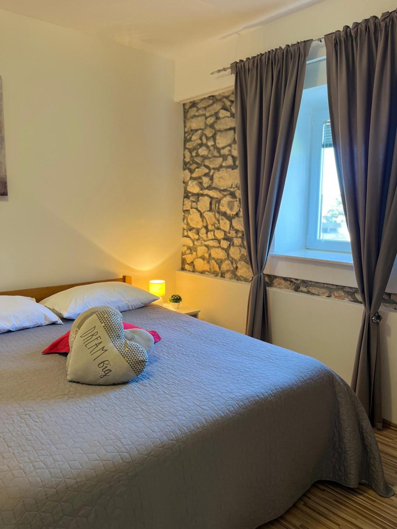 Apartman Marta 자다르 외부 사진