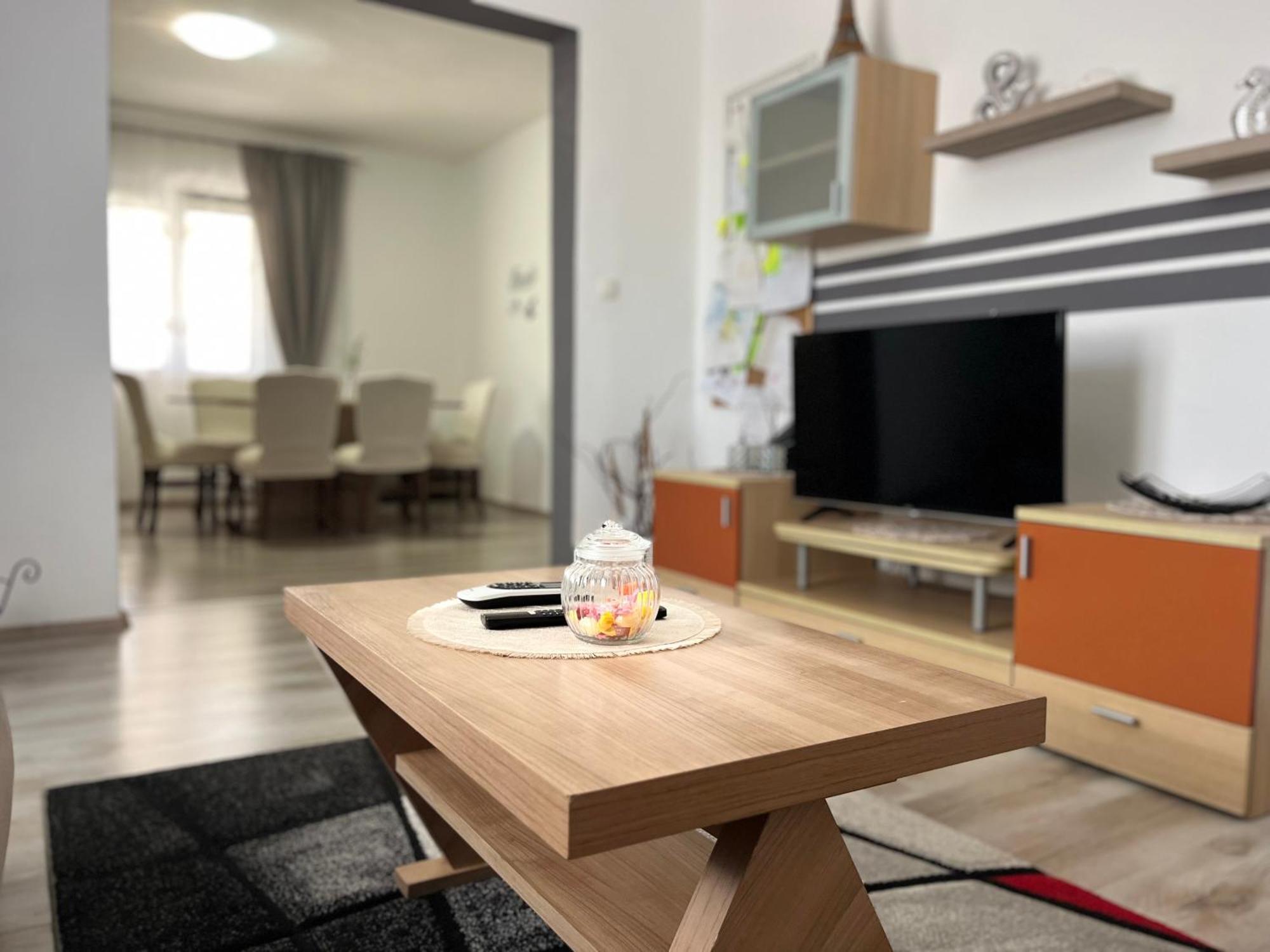 Apartman Marta 자다르 외부 사진