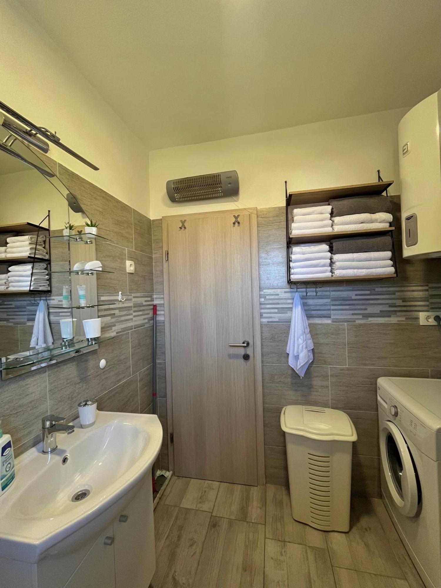 Apartman Marta 자다르 외부 사진
